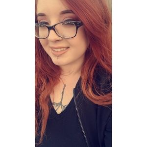 Meet your Posher, Felicia